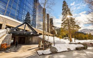 Ski-in/out - Everline Resort (formerly Resort at Squaw Creek) - Olympic Valley, California