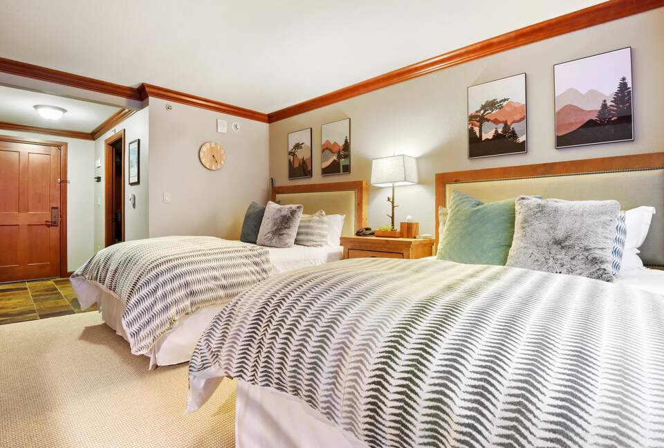 Ski-in/out - Everline Resort (formerly Resort at Squaw Creek) - Olympic Valley, California