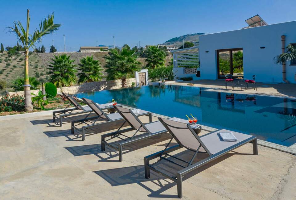 Villa Baglio Minaudo - Buseto Palizzolo, Italy