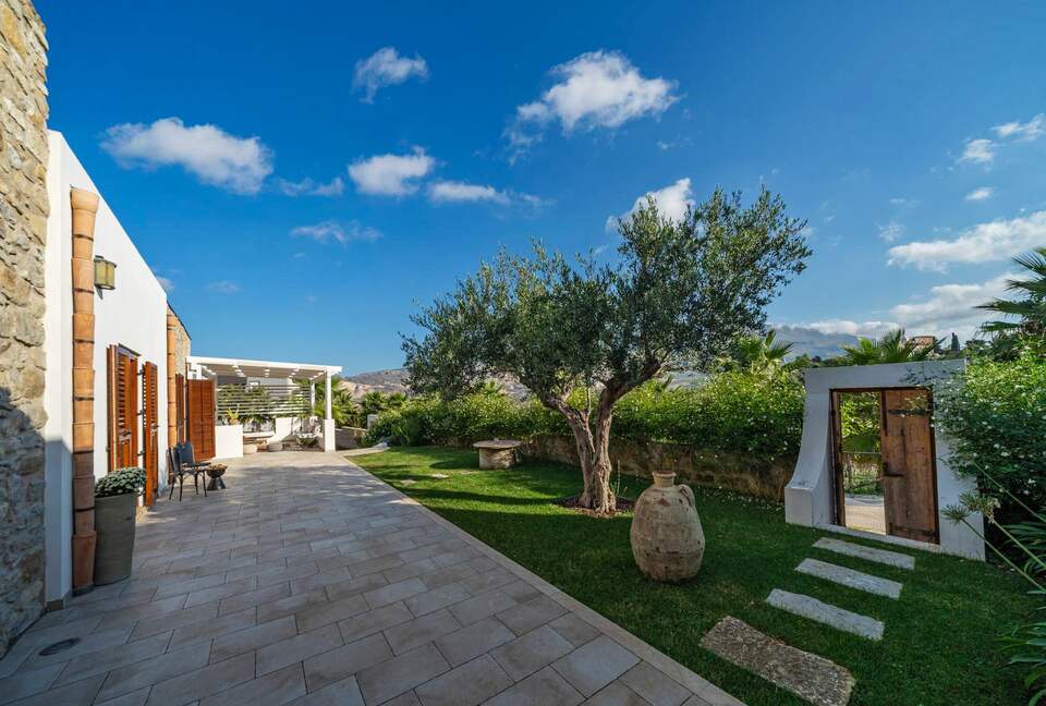 Villa Baglio Minaudo - Buseto Palizzolo, Italy