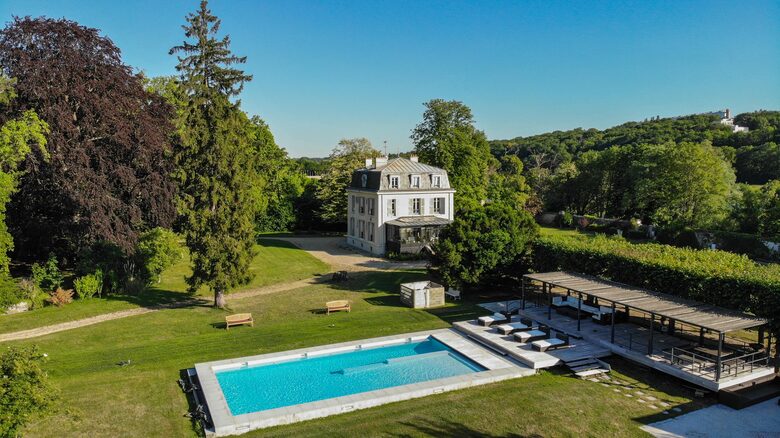19c Mansion near Paris - Soisy sur Seine, France