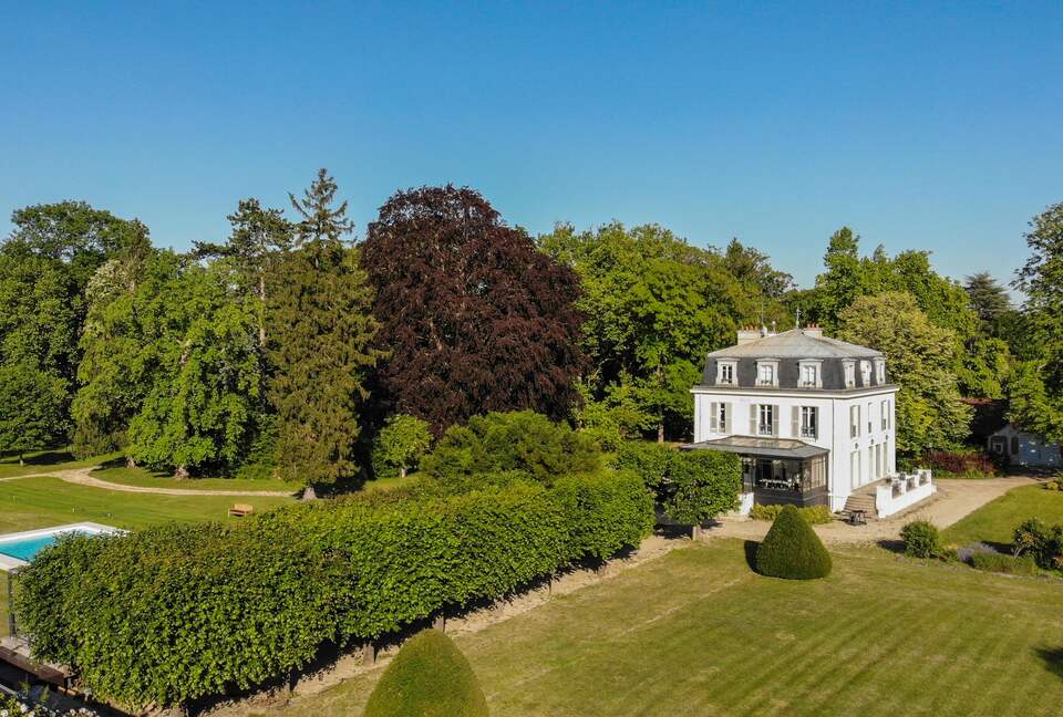 19c Mansion near Paris - Soisy sur Seine, France