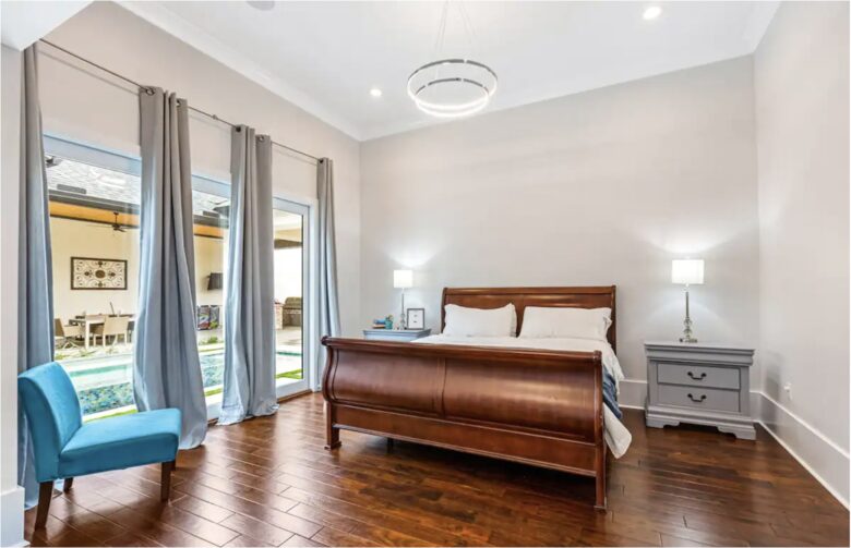 Modern Retreat with Great Views - Baton Rouge, Louisiana