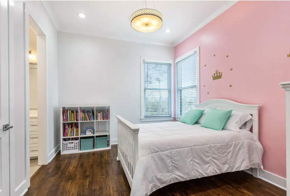 Modern Retreat with Great Views - Baton Rouge, Louisiana