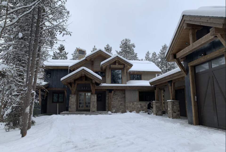 Bill's Island Waterfront Cabin - Island Park, Idaho
