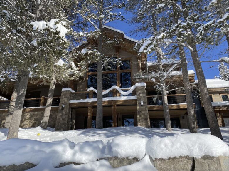 Bill's Island Waterfront Cabin - Island Park, Idaho