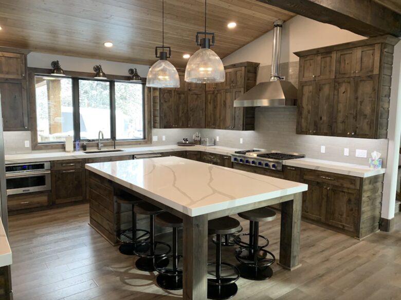 Bill's Island Waterfront Cabin - Island Park, Idaho