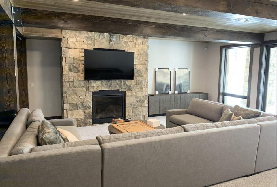 Bill's Island Waterfront Cabin - Island Park, Idaho