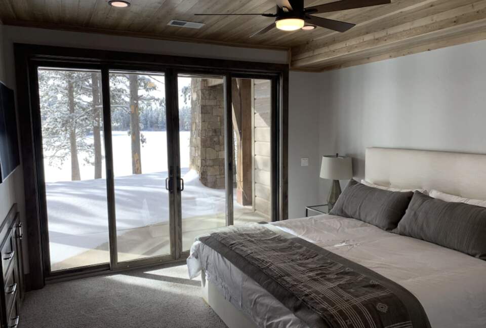 Bill's Island Waterfront Cabin - Island Park, Idaho