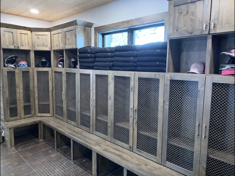 Bill's Island Waterfront Cabin - Island Park, Idaho