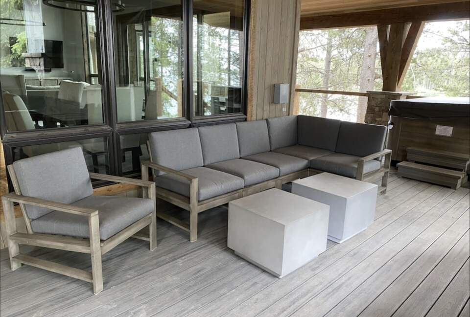 Bill's Island Waterfront Cabin - Island Park, Idaho