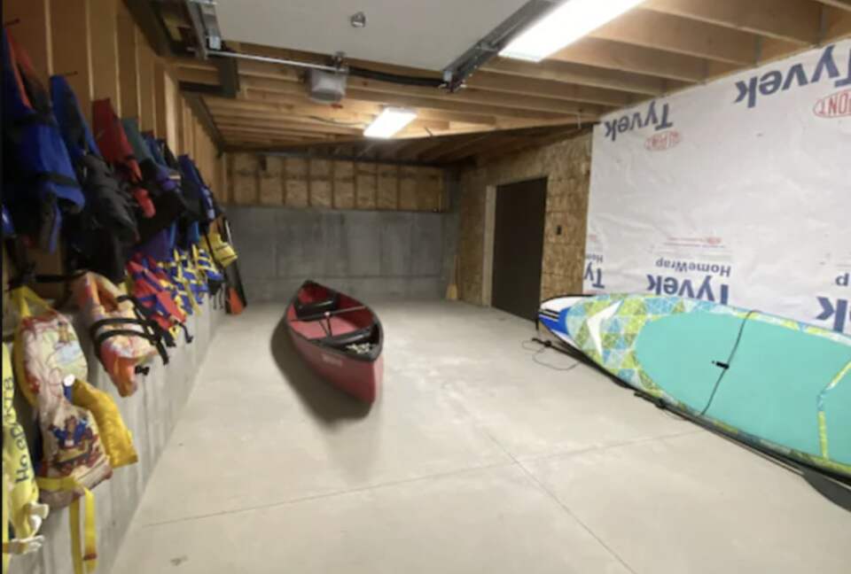 Bill's Island Waterfront Cabin - Island Park, Idaho