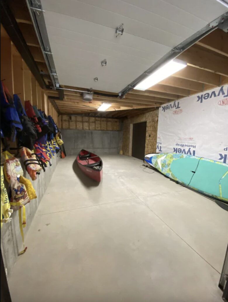 Bill's Island Waterfront Cabin - Island Park, Idaho