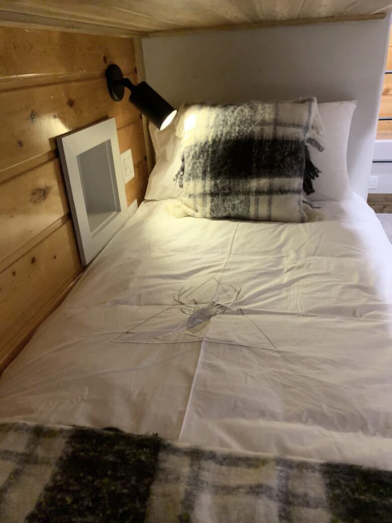 Bill's Island Waterfront Cabin - Island Park, Idaho