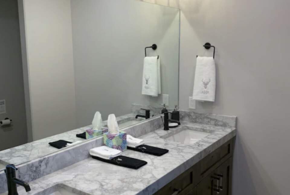 Bill's Island Waterfront Cabin - Island Park, Idaho