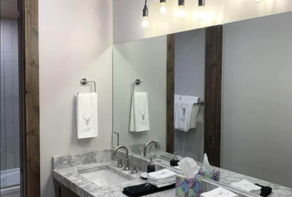 Bill's Island Waterfront Cabin - Island Park, Idaho