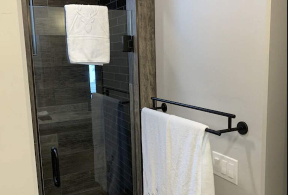 Bill's Island Waterfront Cabin - Island Park, Idaho