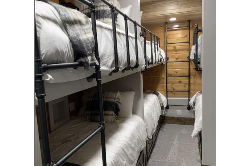 Bill's Island Waterfront Cabin - Island Park, Idaho