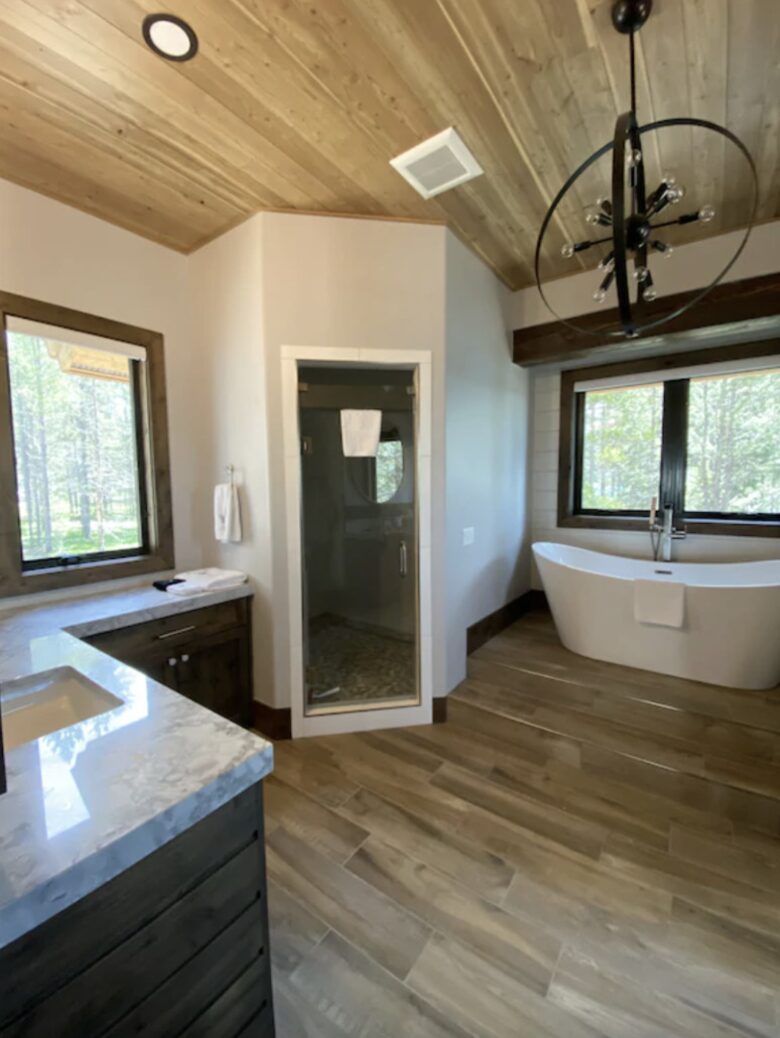 Bill's Island Waterfront Cabin - Island Park, Idaho