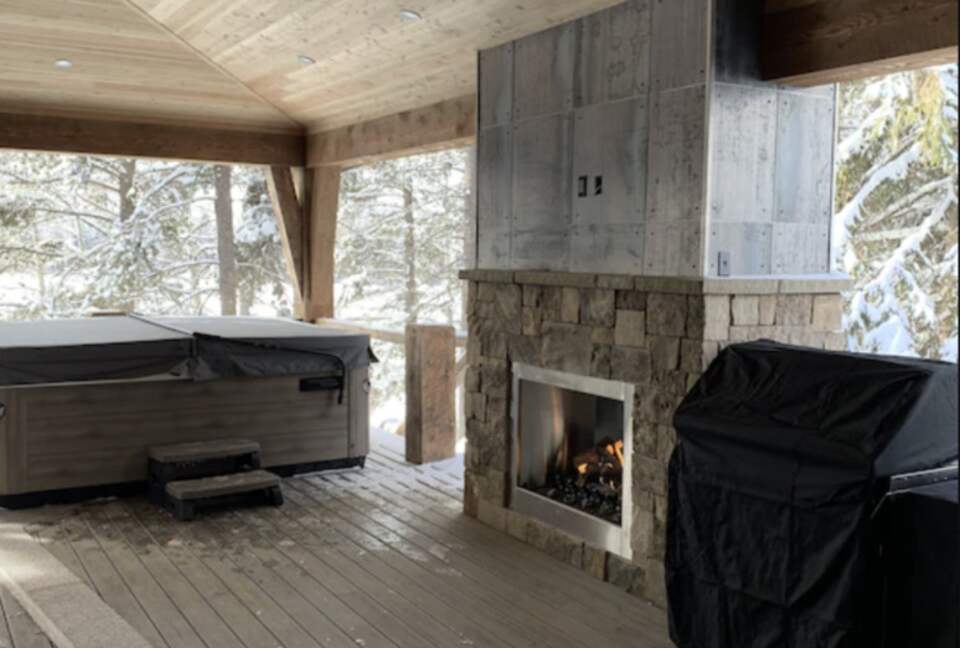 Bill's Island Waterfront Cabin - Island Park, Idaho