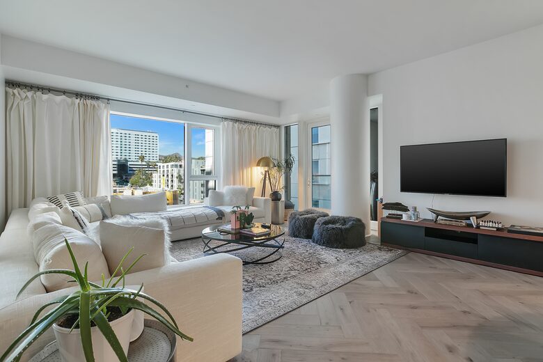 W Residences Hollywood - 2 Bedroom - Los Angeles, California