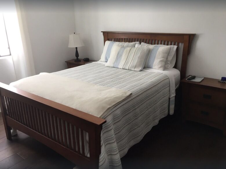 Pacific Beach Paradise - 4 BR - San Diego, California