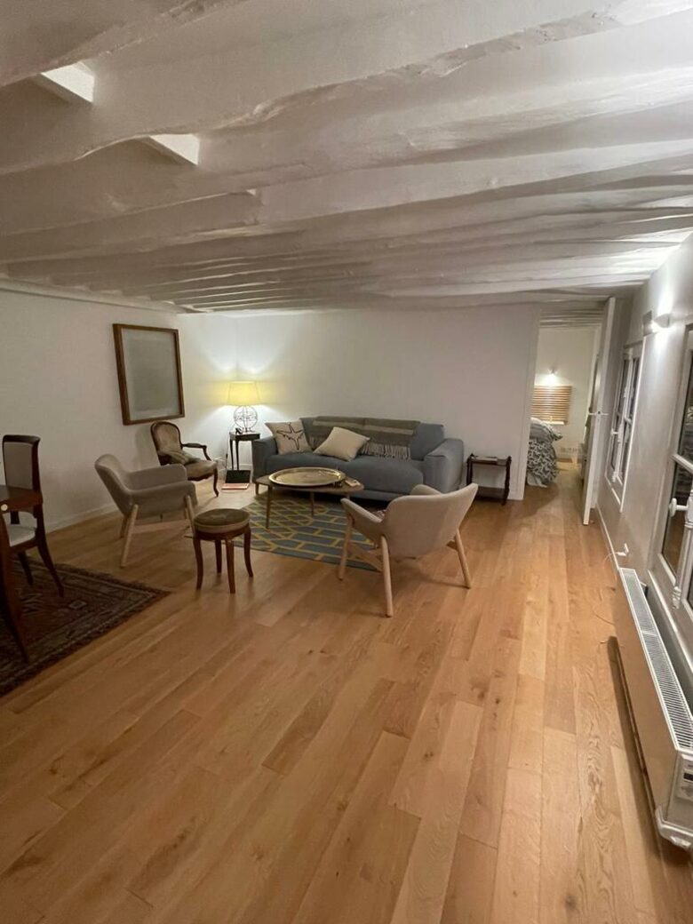 Paris Rooftop Apartment in La Madeleine - Paris, France