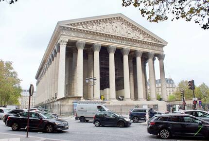 Paris Rooftop Apartment in La Madeleine - Paris, France