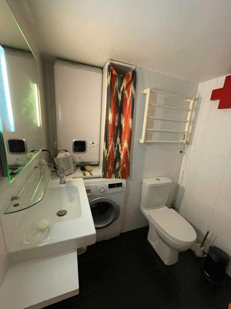 Paris Rooftop Apartment in La Madeleine - Paris, France