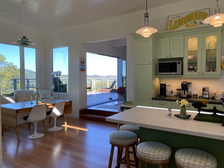 Mill Valley Bungalow - Mill Valley, California