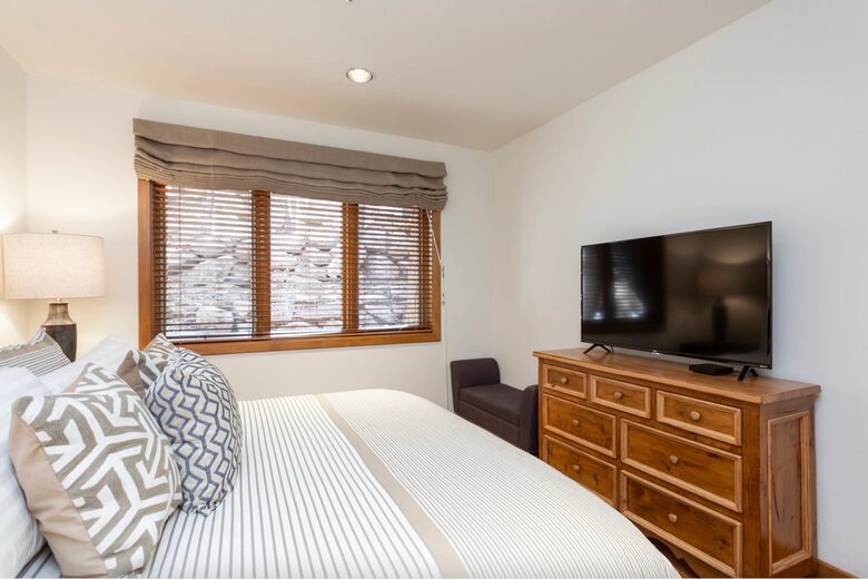 Sterling Lodge 111 at Silver Lake - Park City, Utah