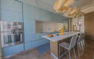 Elegant 5th Arrondissement Apartment (R)