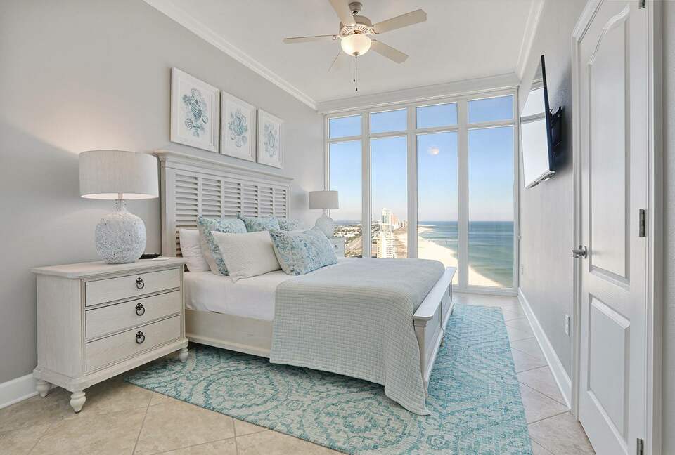 Spacious beach condo with Gorgeous Views - Orange Beach, Alabama