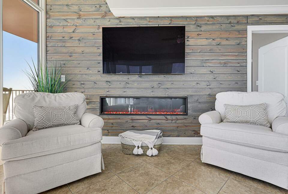 Spacious beach condo with Gorgeous Views - Orange Beach, Alabama