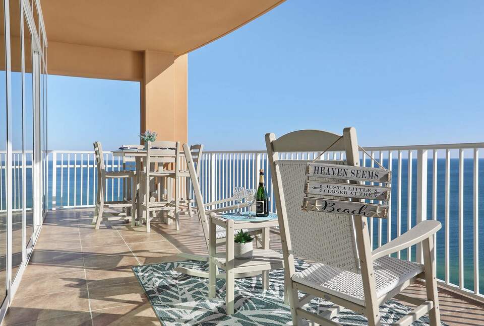Spacious beach condo with Gorgeous Views - Orange Beach, Alabama