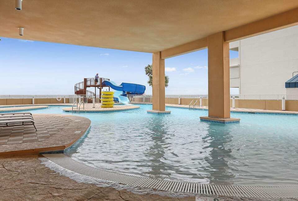 Spacious beach condo with Gorgeous Views - Orange Beach, Alabama