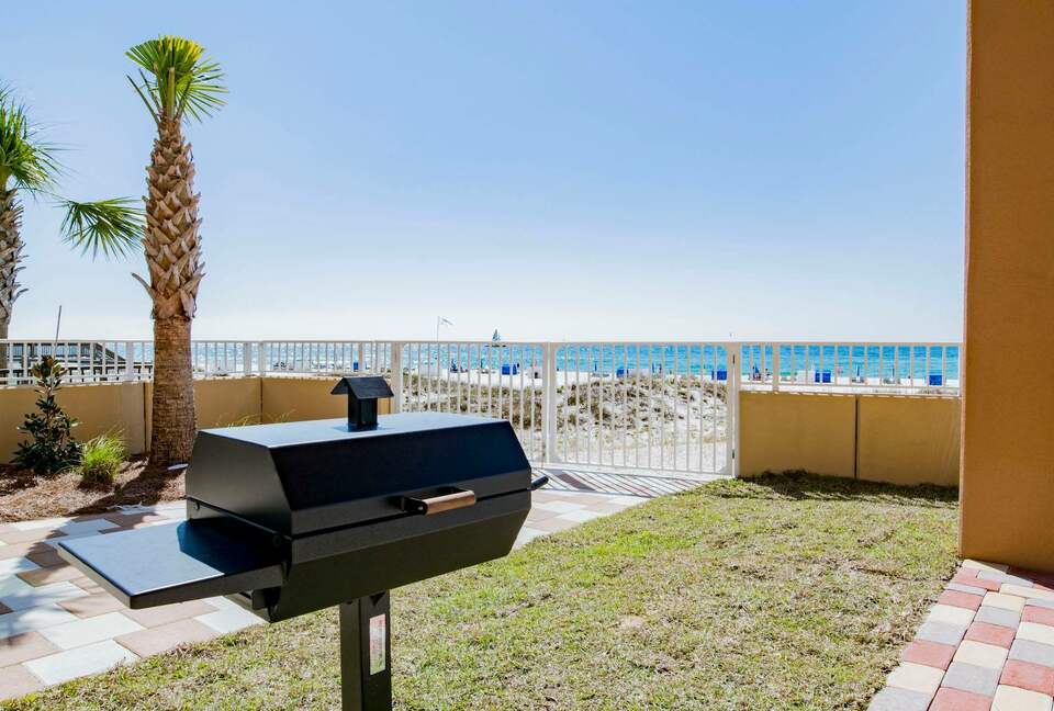 Spacious beach condo with Gorgeous Views - Orange Beach, Alabama