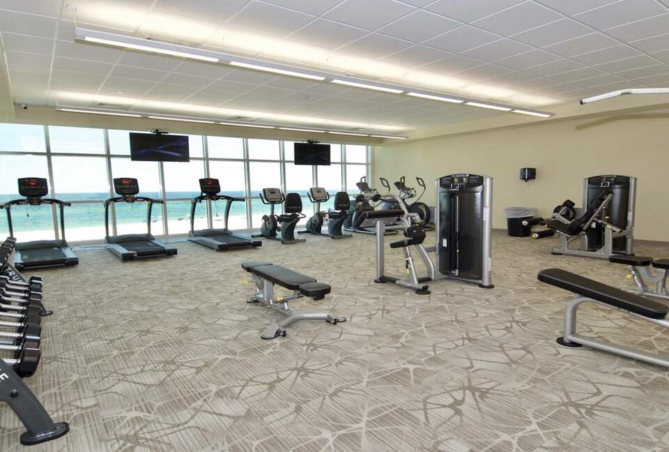 Spacious beach condo with Gorgeous Views - Orange Beach, Alabama