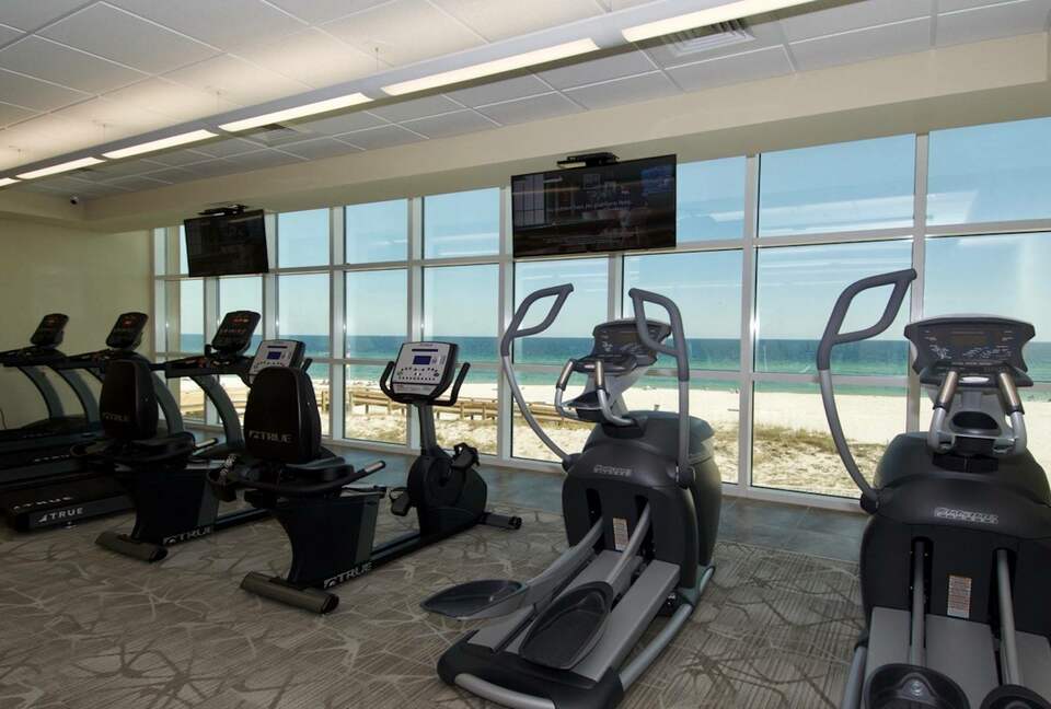 Spacious beach condo with Gorgeous Views - Orange Beach, Alabama