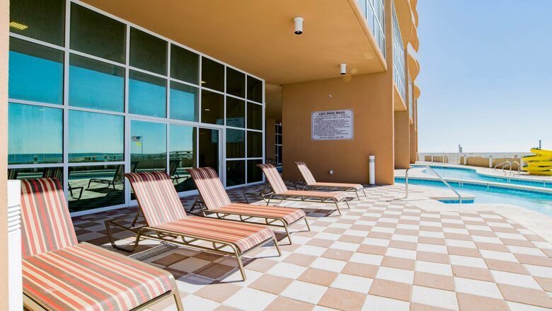 Spacious beach condo with Gorgeous Views - Orange Beach, Alabama