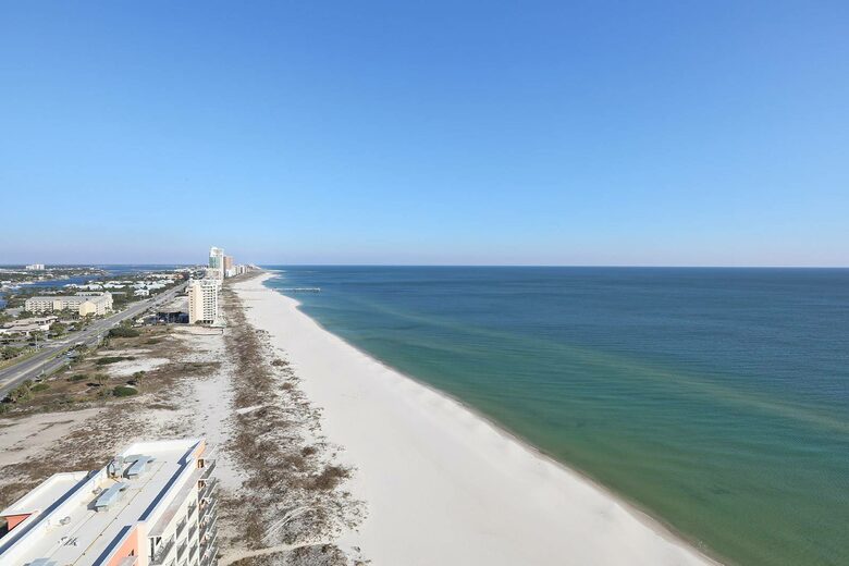 Spacious beach condo with Gorgeous Views - Orange Beach, Alabama