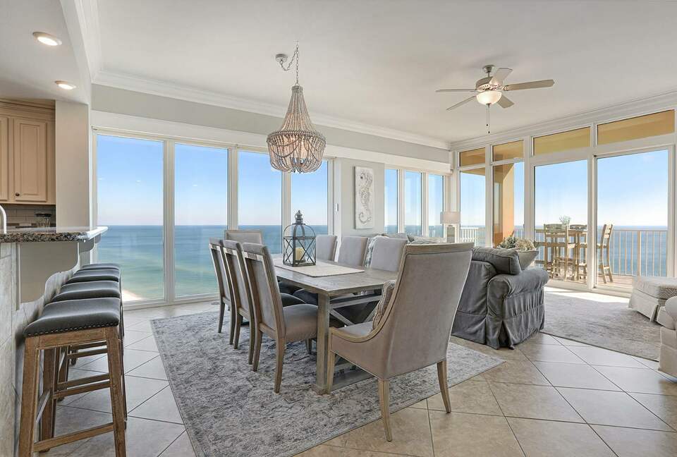 Spacious beach condo with Gorgeous Views - Orange Beach, Alabama