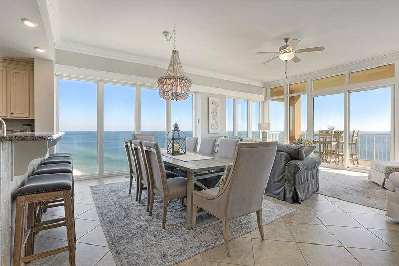 Spacious beach condo with Gorgeous Views - Orange Beach, Alabama