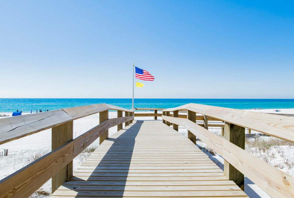 Spacious beach condo with Gorgeous Views - Orange Beach, Alabama