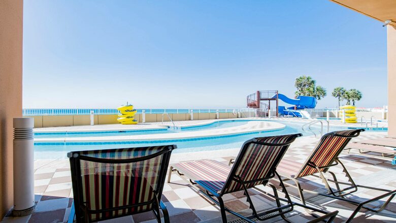 Spacious beach condo with Gorgeous Views - Orange Beach, Alabama