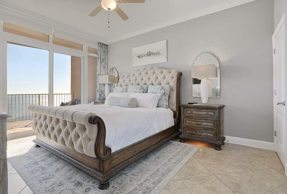 Spacious beach condo with Gorgeous Views - Orange Beach, Alabama