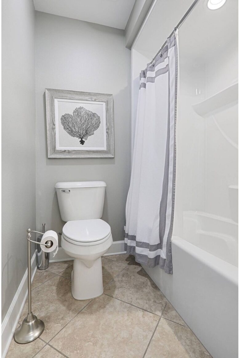 Spacious beach condo with Gorgeous Views - Orange Beach, Alabama