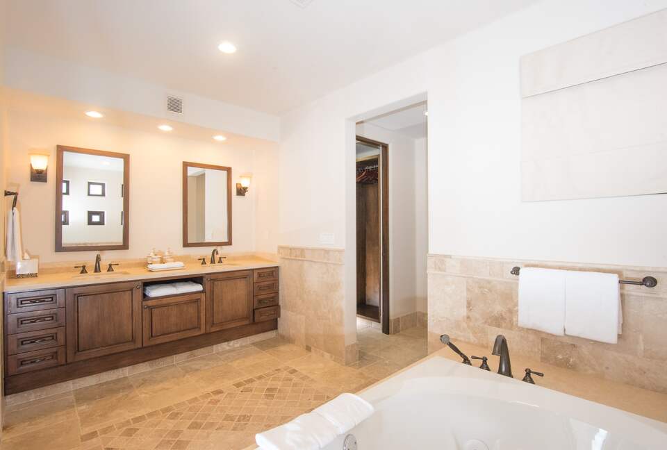 Diamante Beach Estates, Five Bedroom Residence - Cabo San Lucas, Mexico