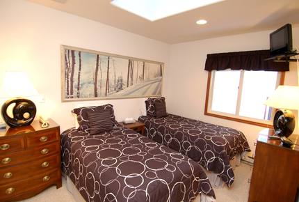 Aspen: 2 Bedroom Condominium/Townhome - Aspen, Colorado