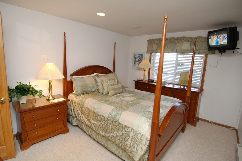 Aspen: 2 Bedroom Condominium/Townhome - Aspen, Colorado